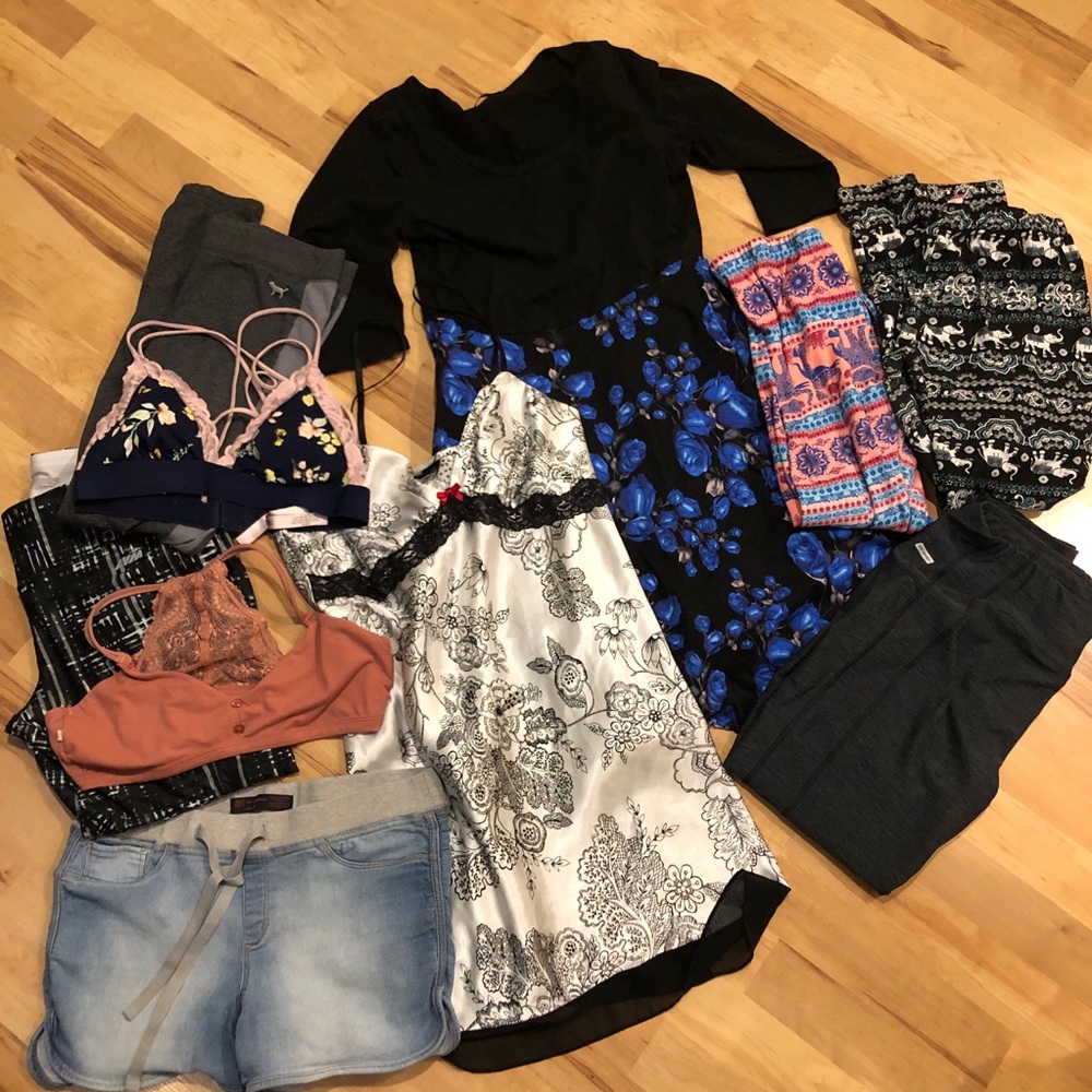 Women’s Size L Lot